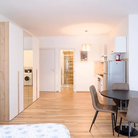 Monolocale Elegante E Luminoso Nel Centro Storico- A Due Passi Da Tutto Apartamento