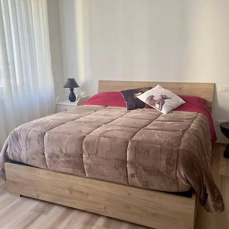 Monolocale Centro 波代诺内